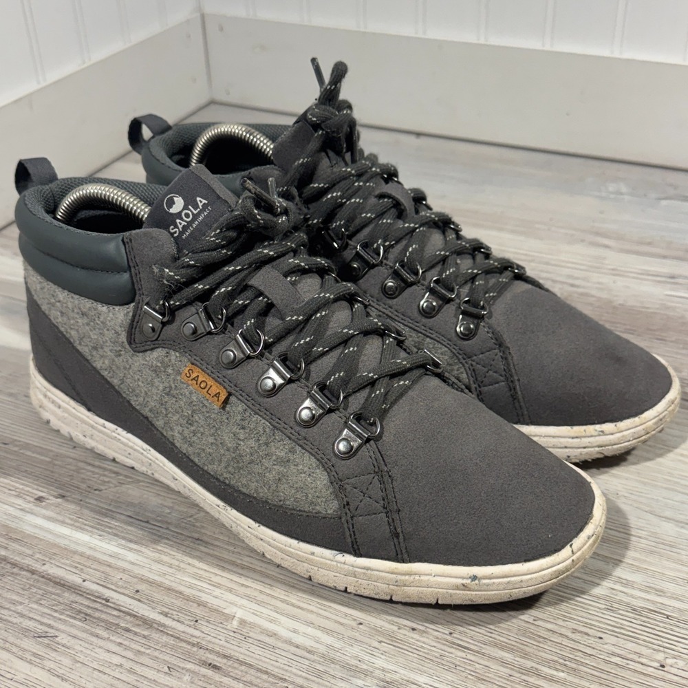 SAOLA‎ Shoes Men's Sz 9.5 Chukka Grey Featherlight Comfort